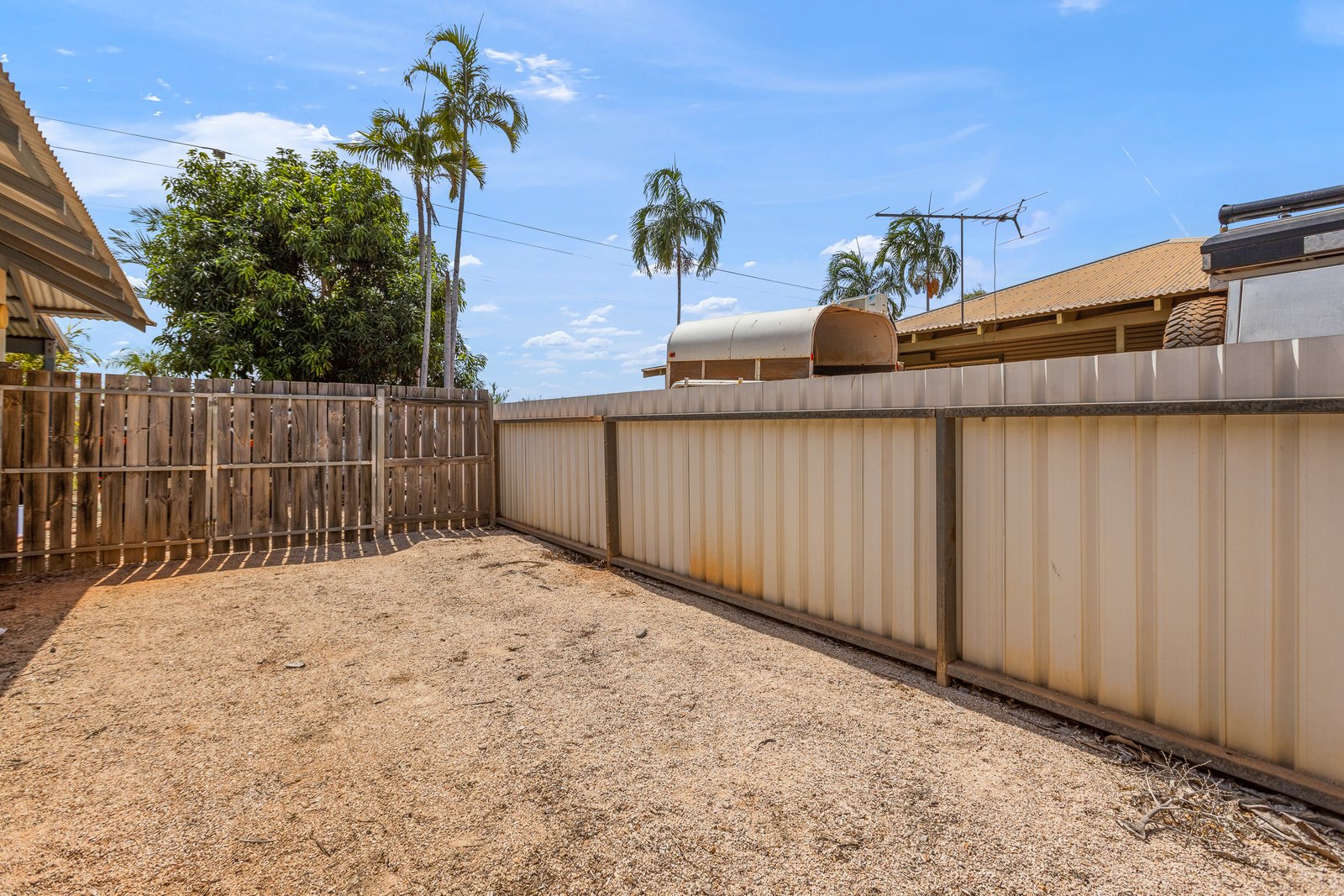 108 Reid Road CABLE BEACH 19