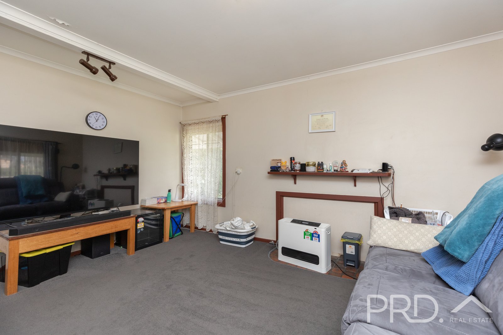 108 Tumut Street ADELONG 8