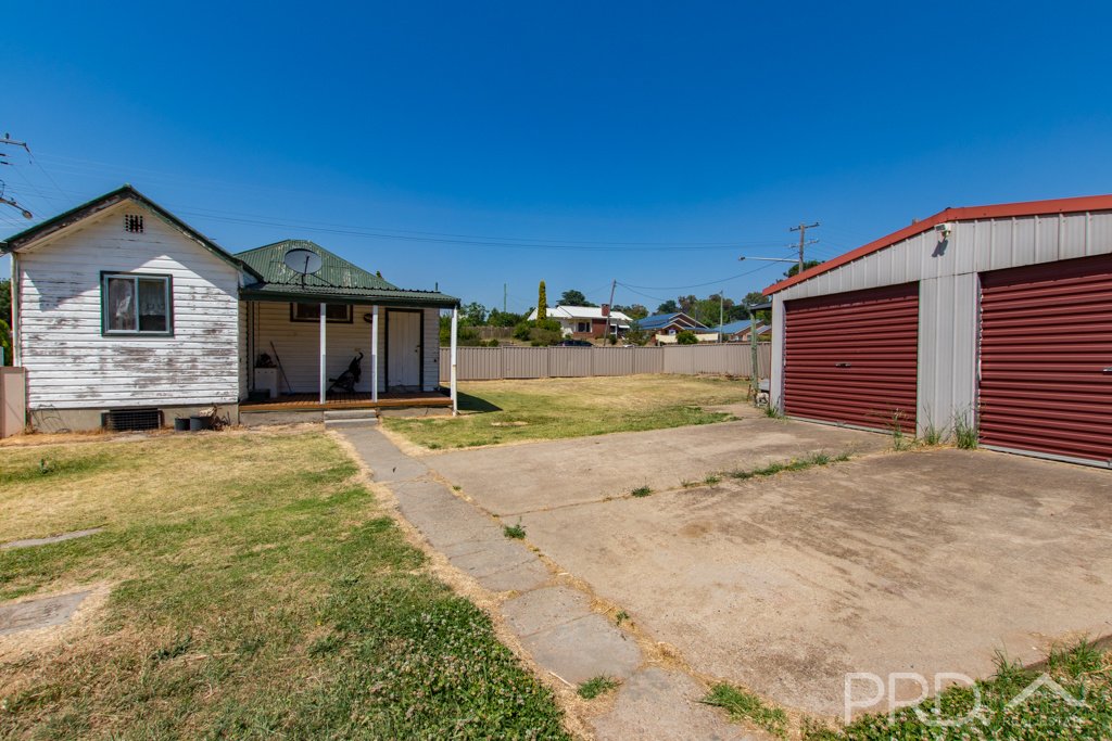 108 Tumut Street ADELONG 13