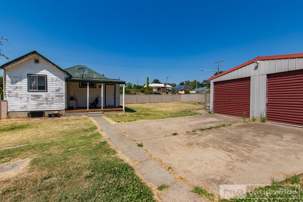 108 Tumut Street ADELONG 9
