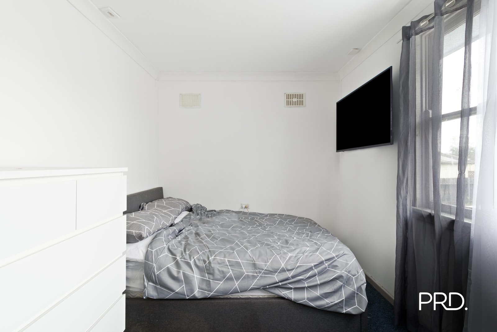 108 Wilkes Crescent TREGEAR 7