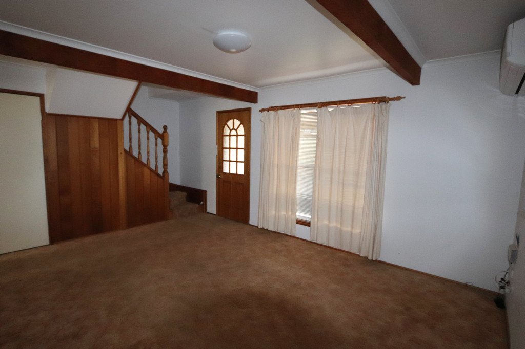 108 Winton St  TUMBARUMBA 4