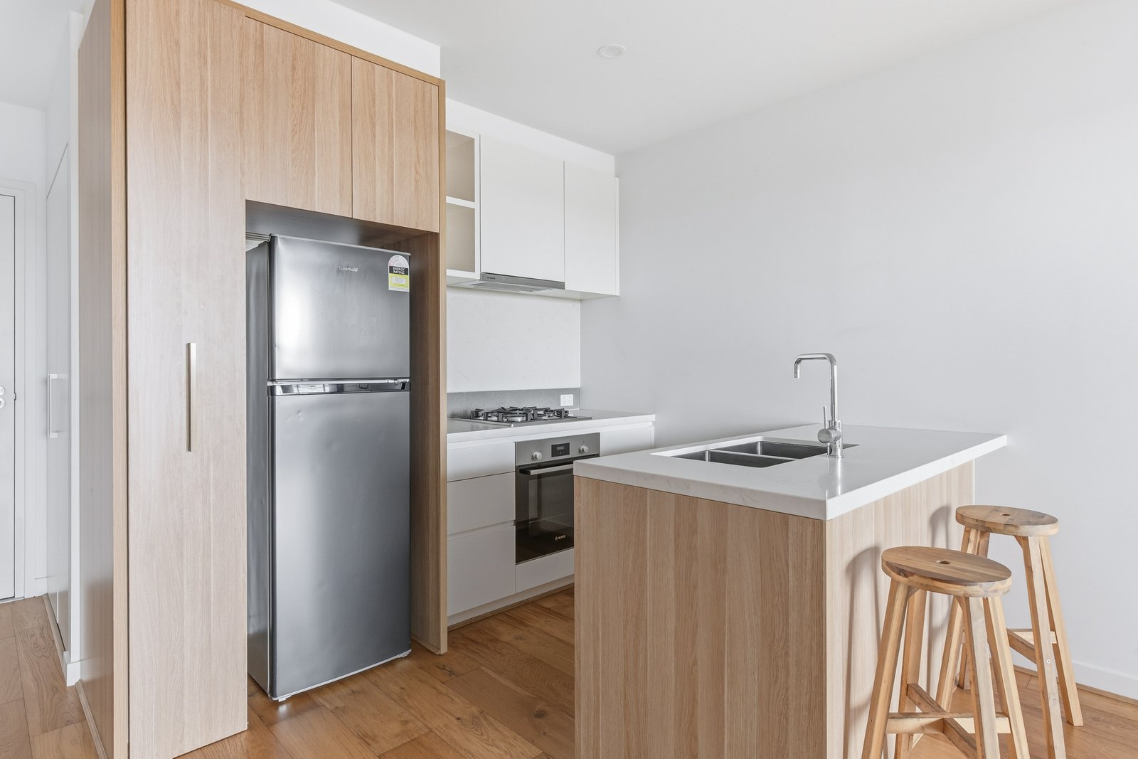Gallery: 108/1399 Dandenong Road