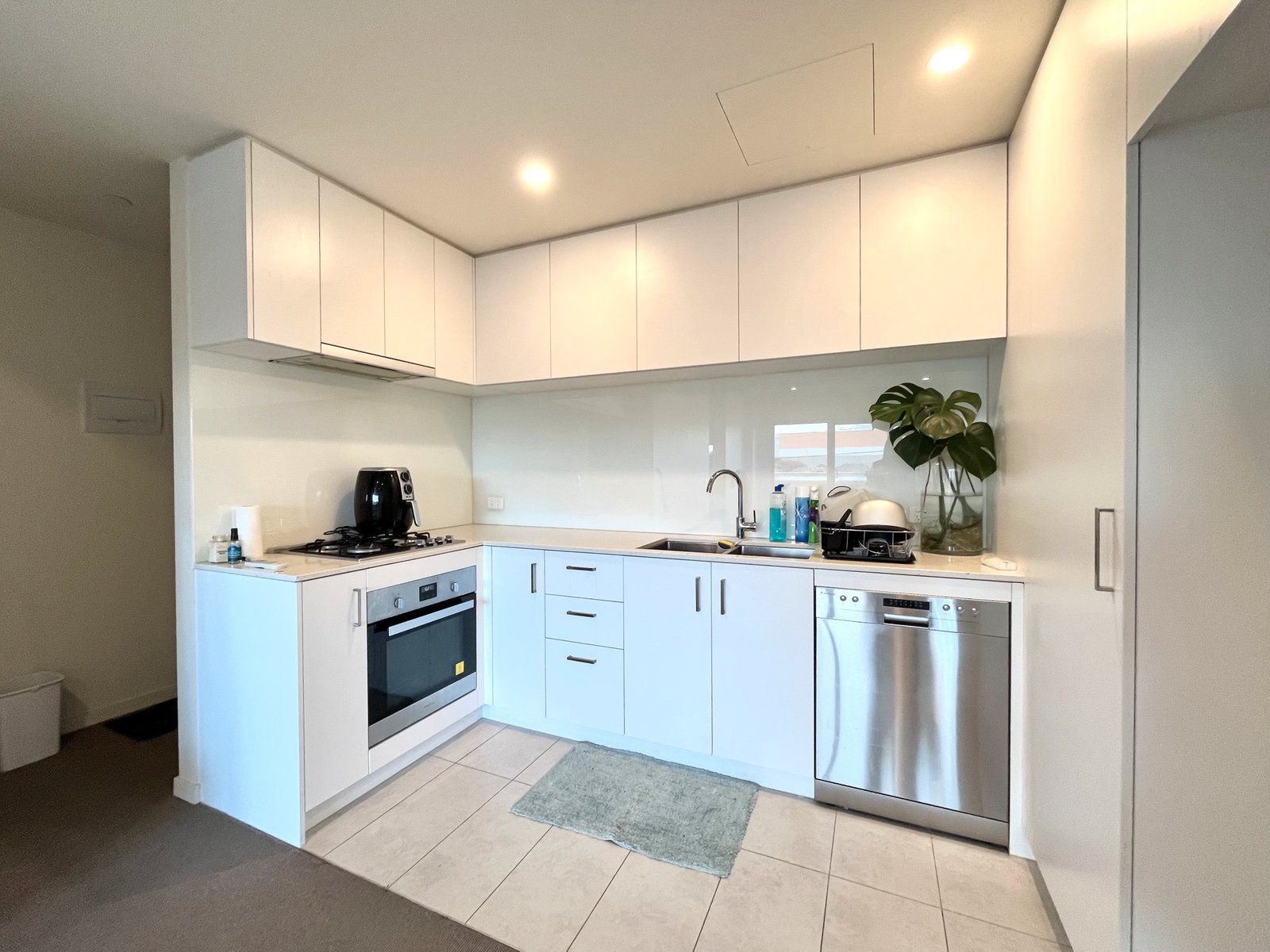 Gallery: 108/15 Windsor Avenue