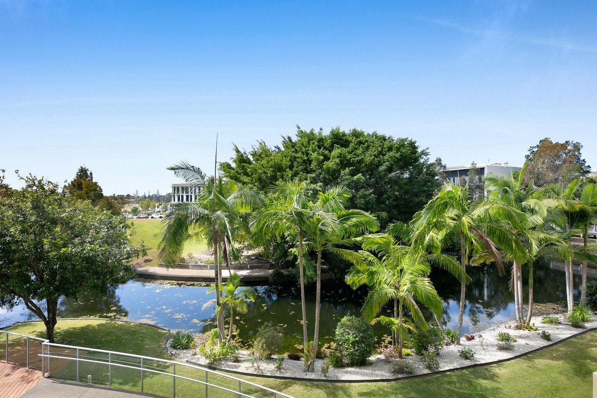 108/2-4 Riverwalk Avenue Robina 2