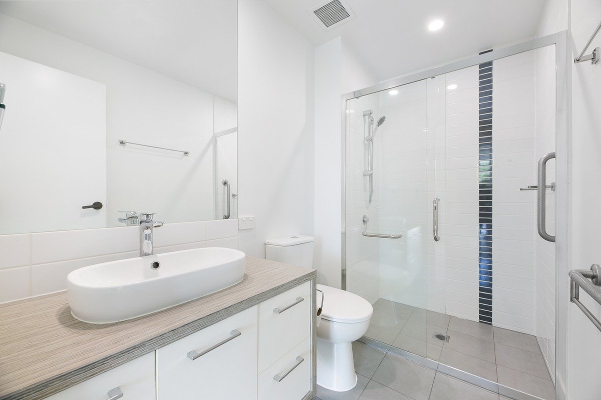 108/2-4 Riverwalk Avenue Robina 10