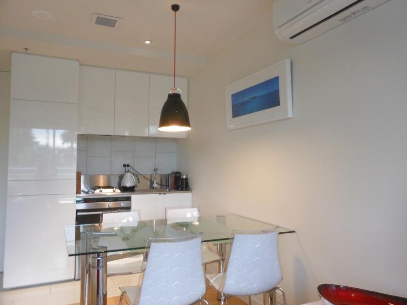 Gallery: 108/2 Chaucer Street