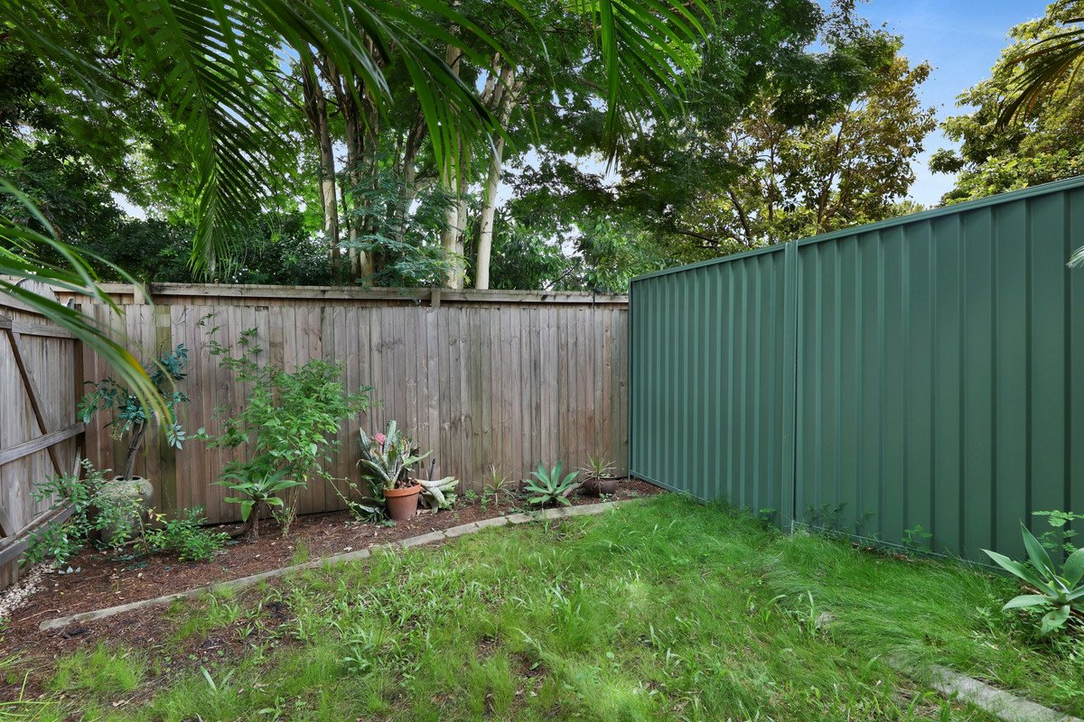 108/215 Cottesloe Drive Mermaid Waters 14