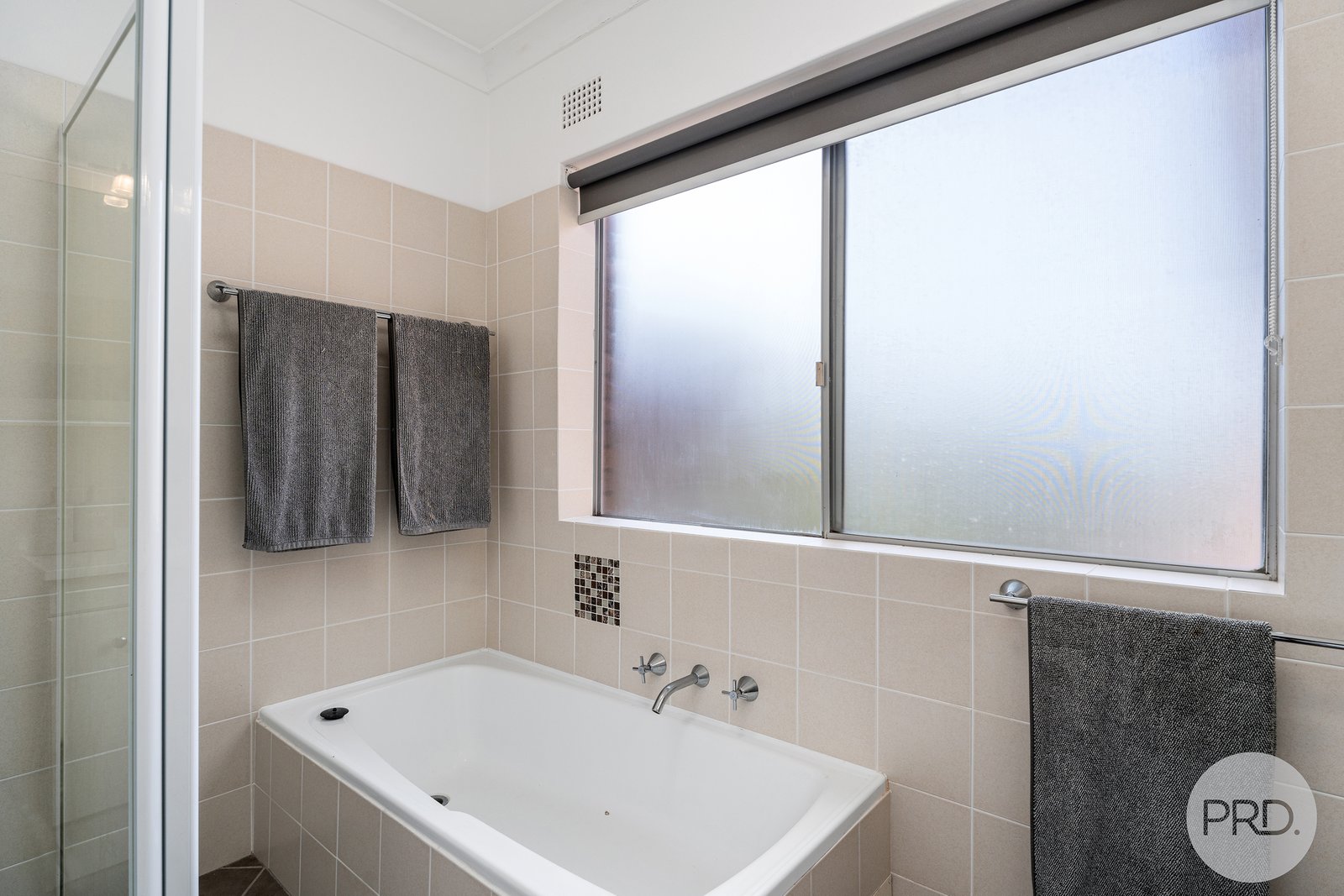 10/83-85 Ronald Avenue SHOAL BAY 11