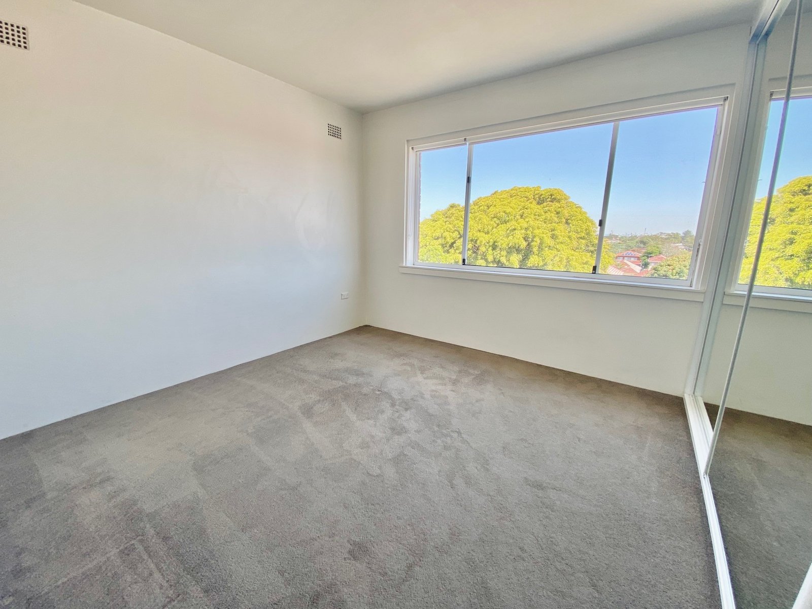 10/837 Anzac Parade MAROUBRA 3