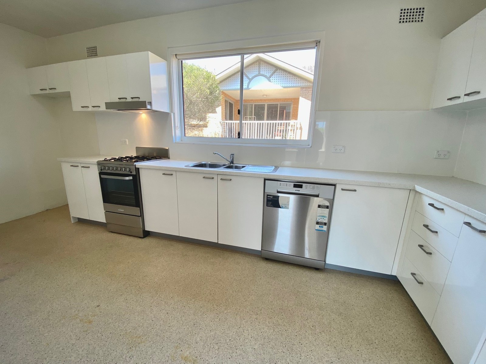 10/837 Anzac Parade MAROUBRA 2