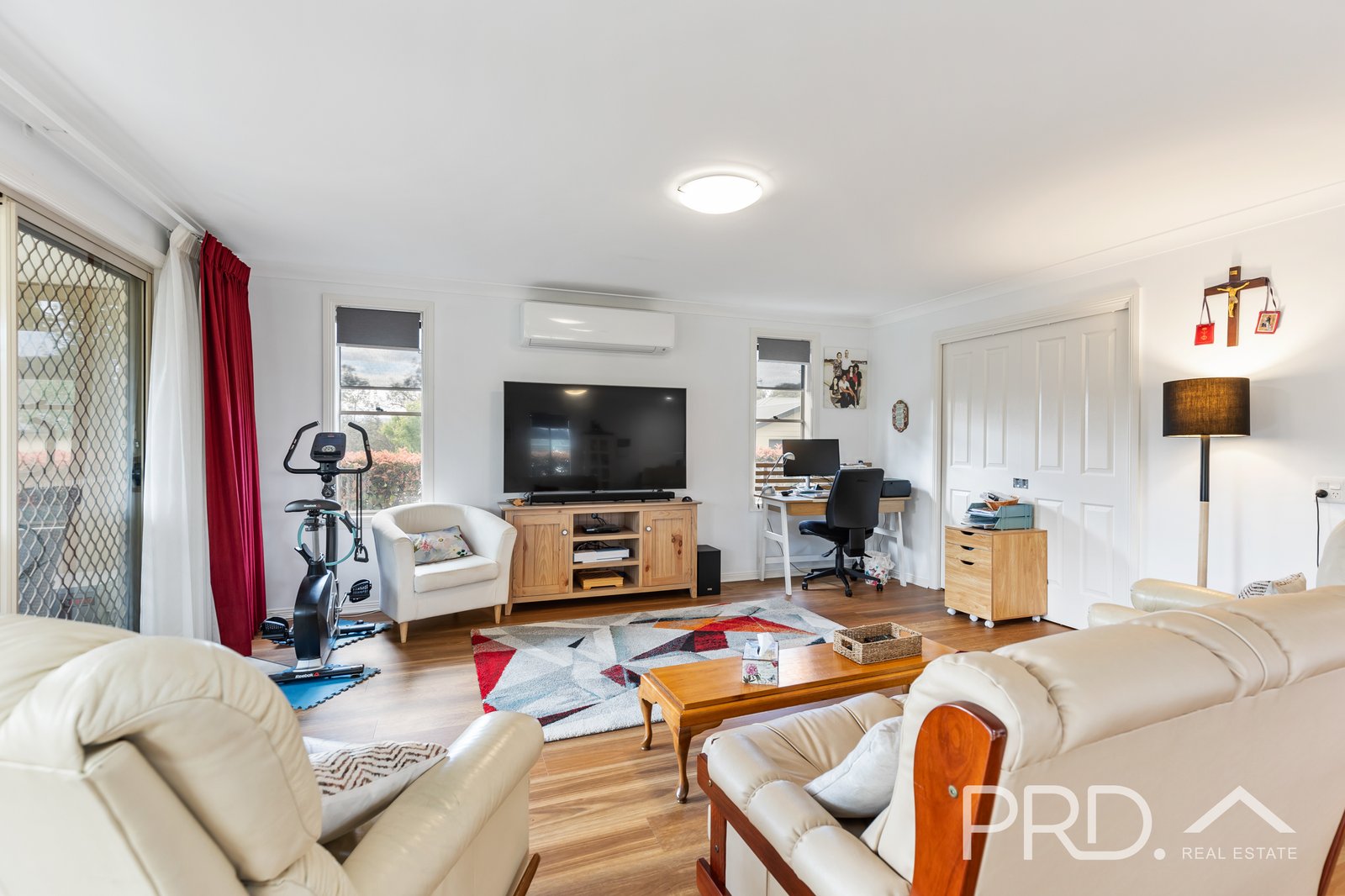 10/84 Currawong Road TUMUT 2