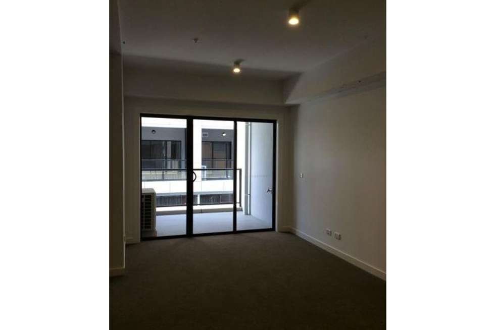 Gallery: 108/699B Barkly Street