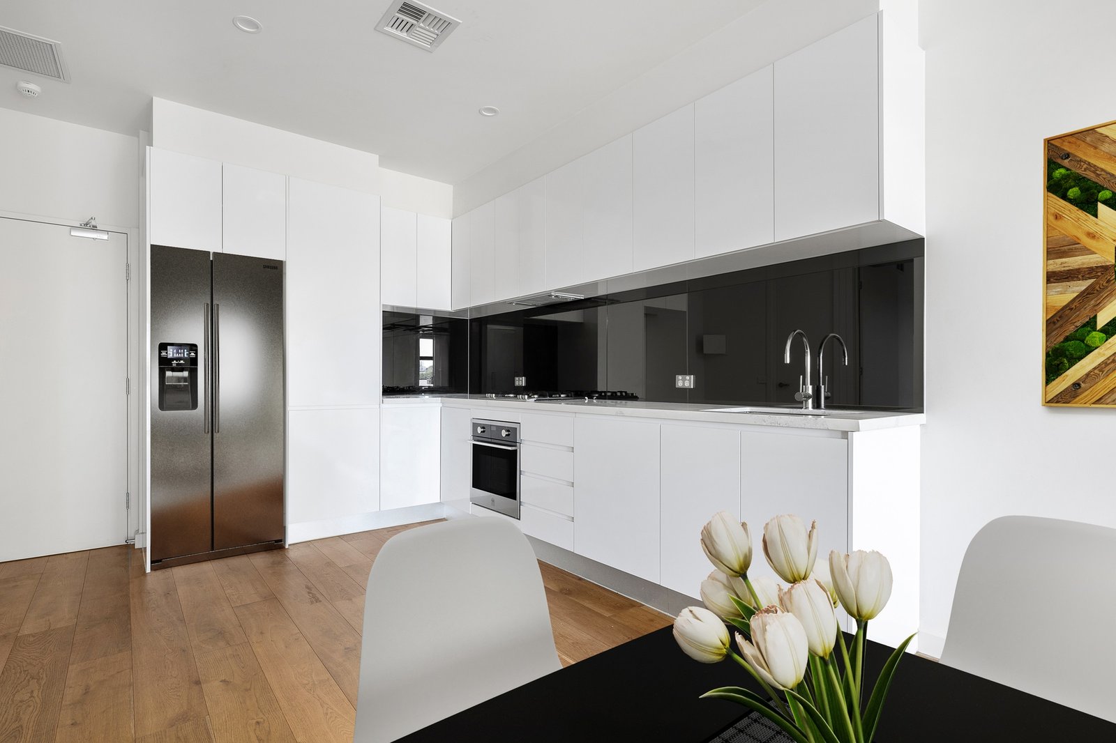 Gallery: 108/7 Cowra Street