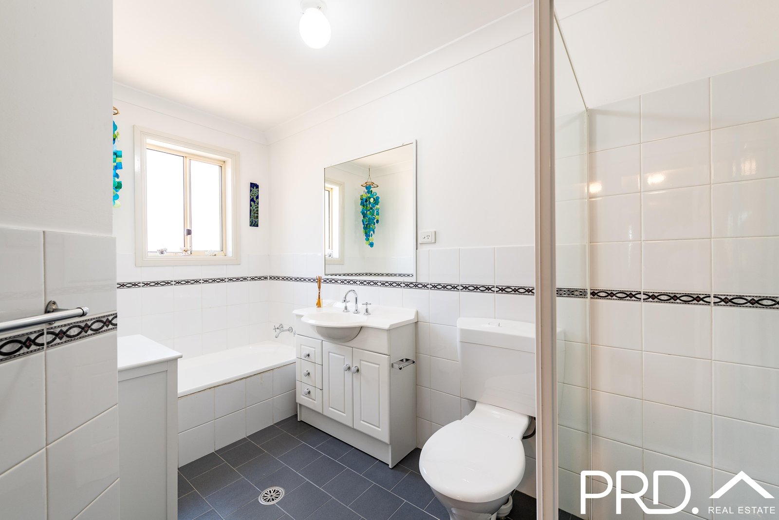 10/879 Henry Lawson Drive PICNIC POINT 8