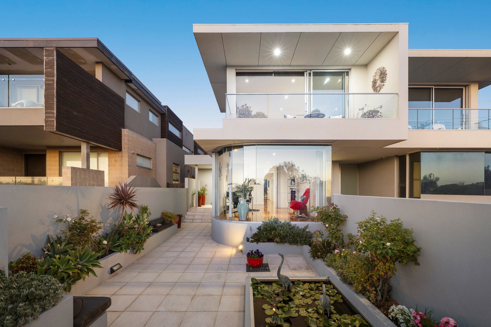 Gallery: 108A Beach Road