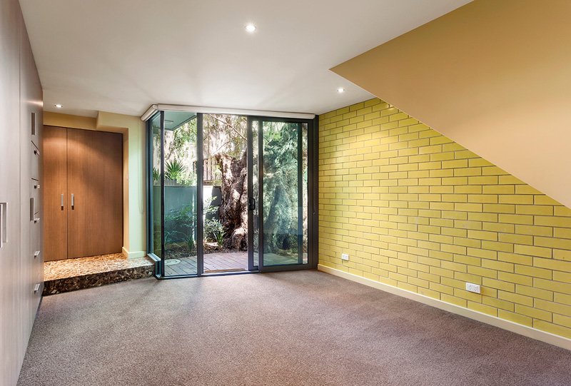 Gallery: 108B Millswyn Street