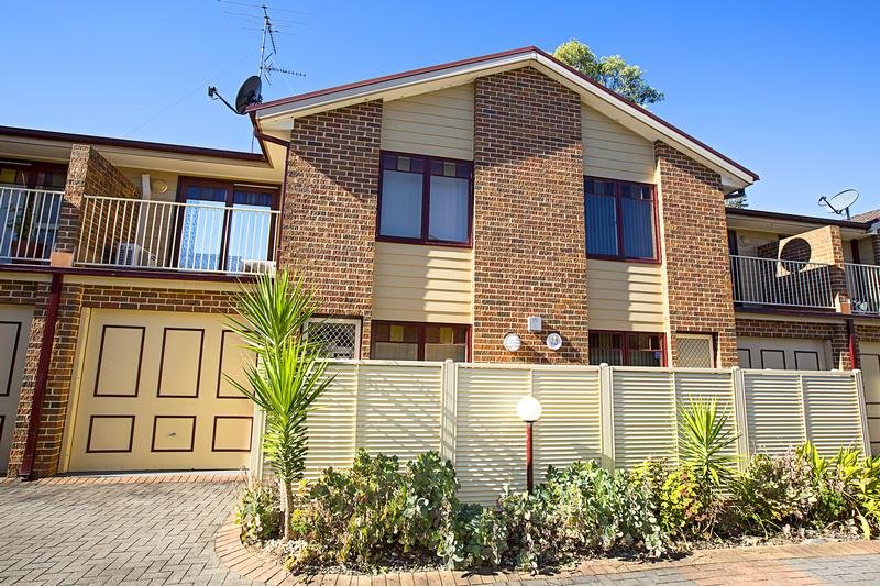 10/9-11 Thurston Street PENRITH 9