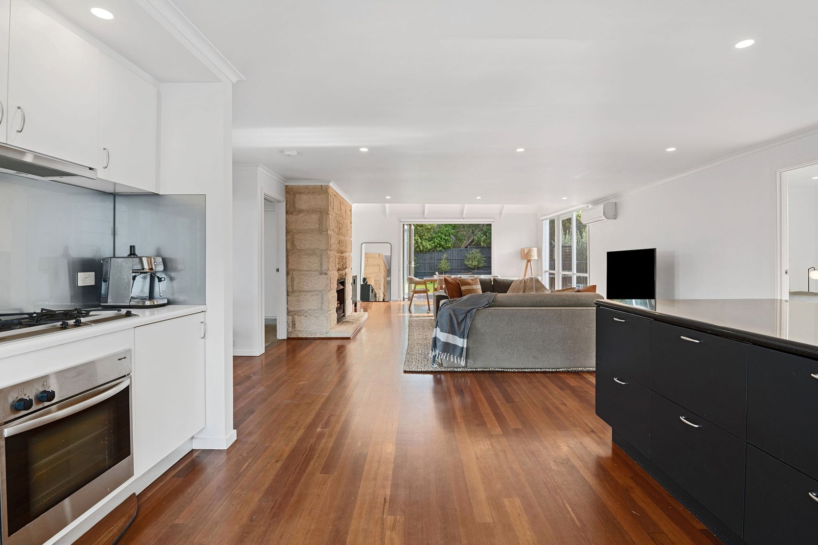 Gallery: 109 Back Beach Road