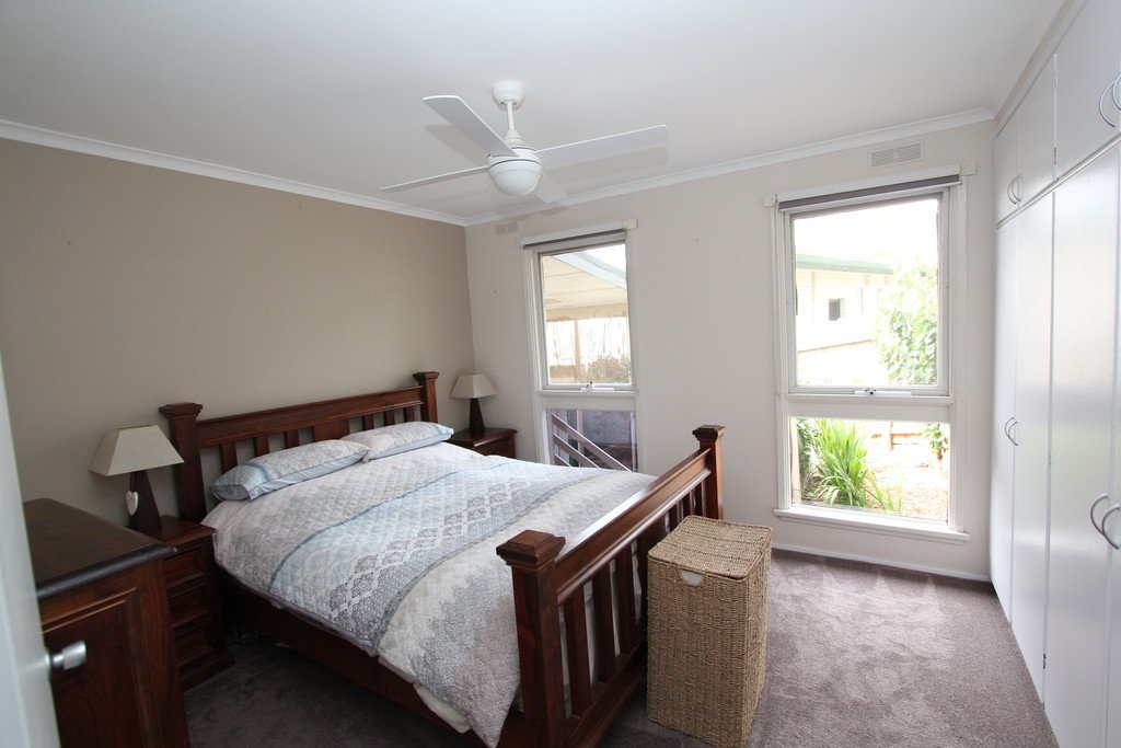 109 Boak Avenue MOUNT HELEN 8