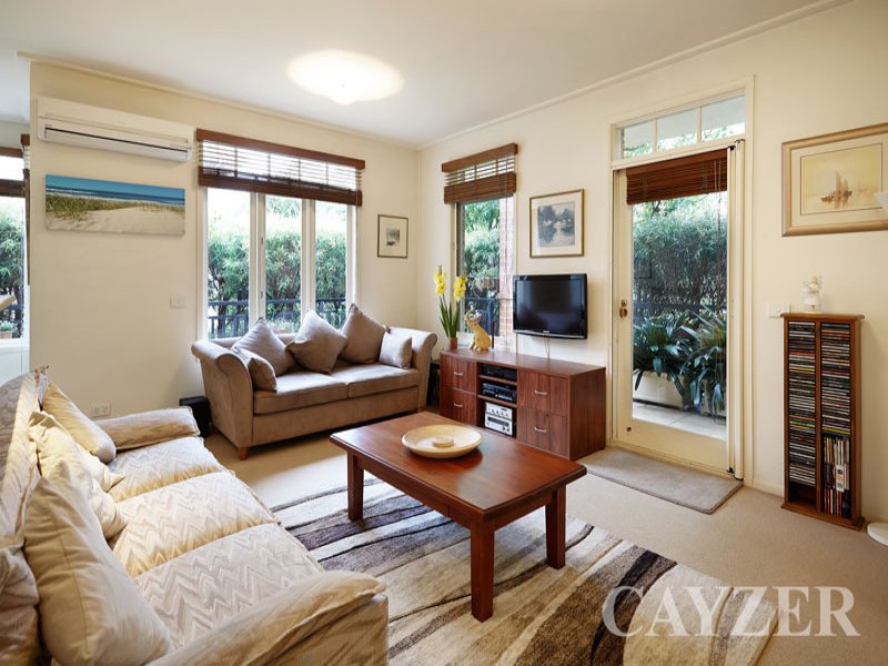 Gallery: 109 Esplanade East