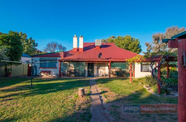109 Fitzroy Street TUMUT 11