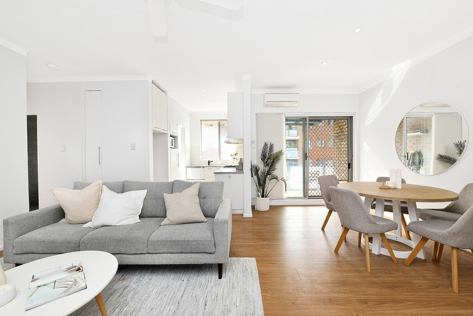 10/9 Grace Campbell Crescent HILLSDALE 8