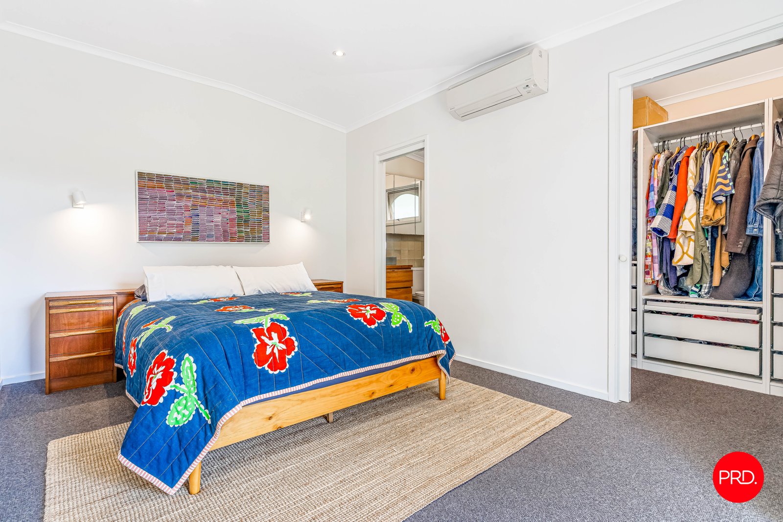 109 Maple Street GOLDEN SQUARE 8