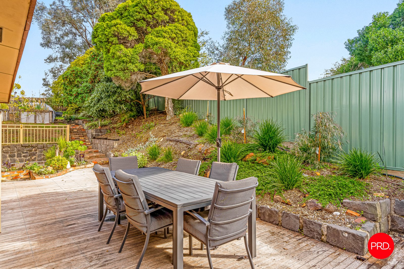 109 Maple Street GOLDEN SQUARE 18