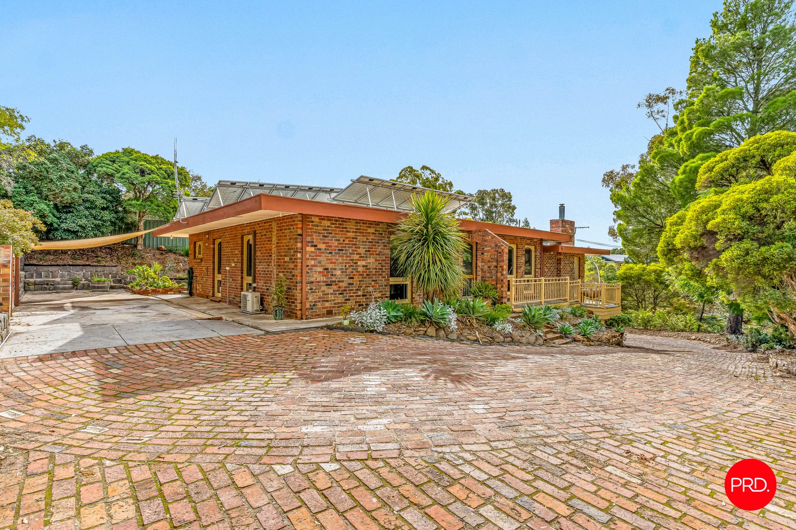 109 Maple Street GOLDEN SQUARE 24