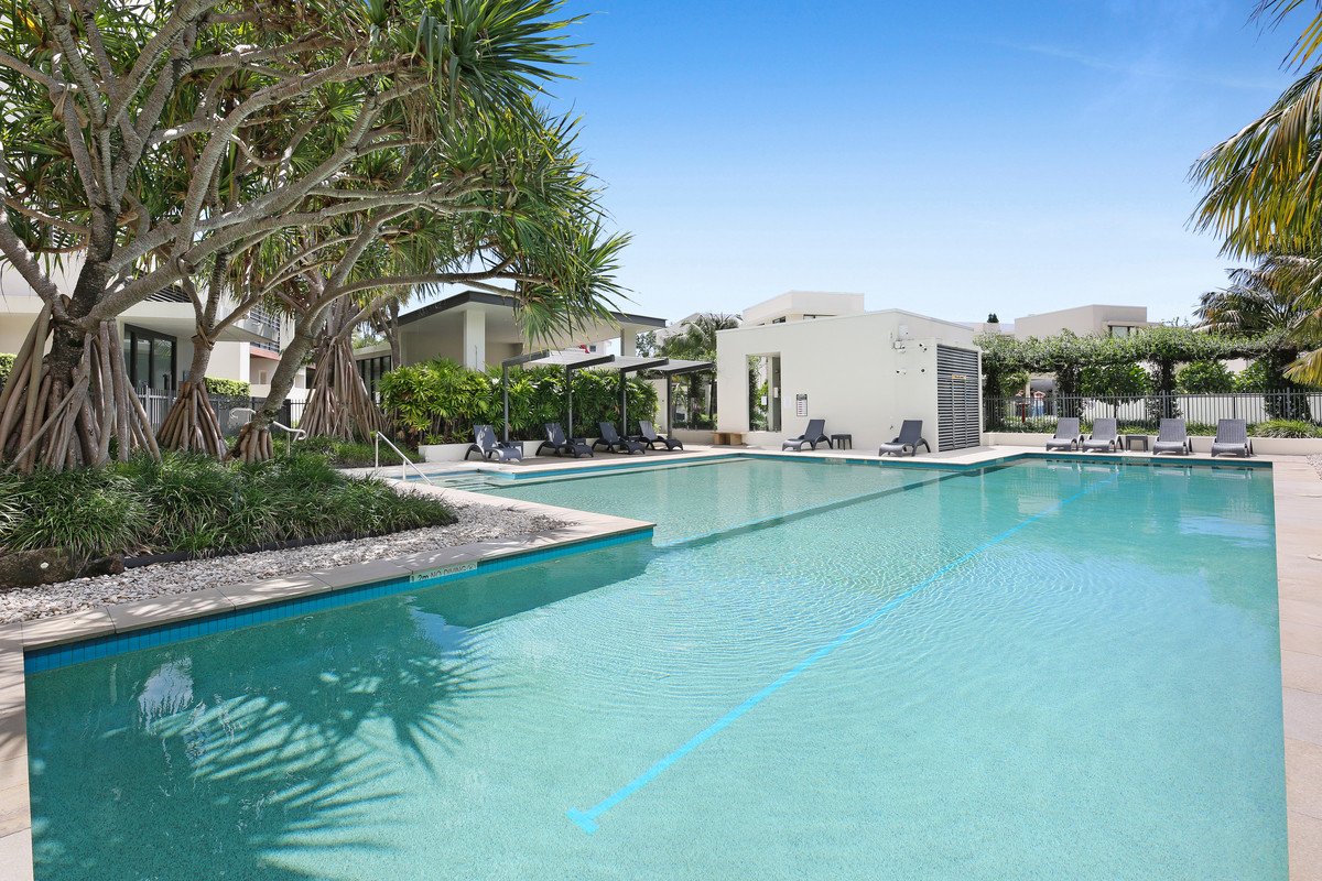 10/9 Moores Crescent Varsity Lakes 23