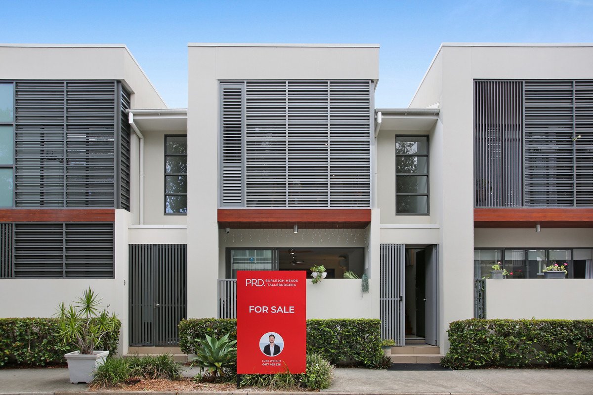 10/9 Moores Crescent Varsity Lakes 25