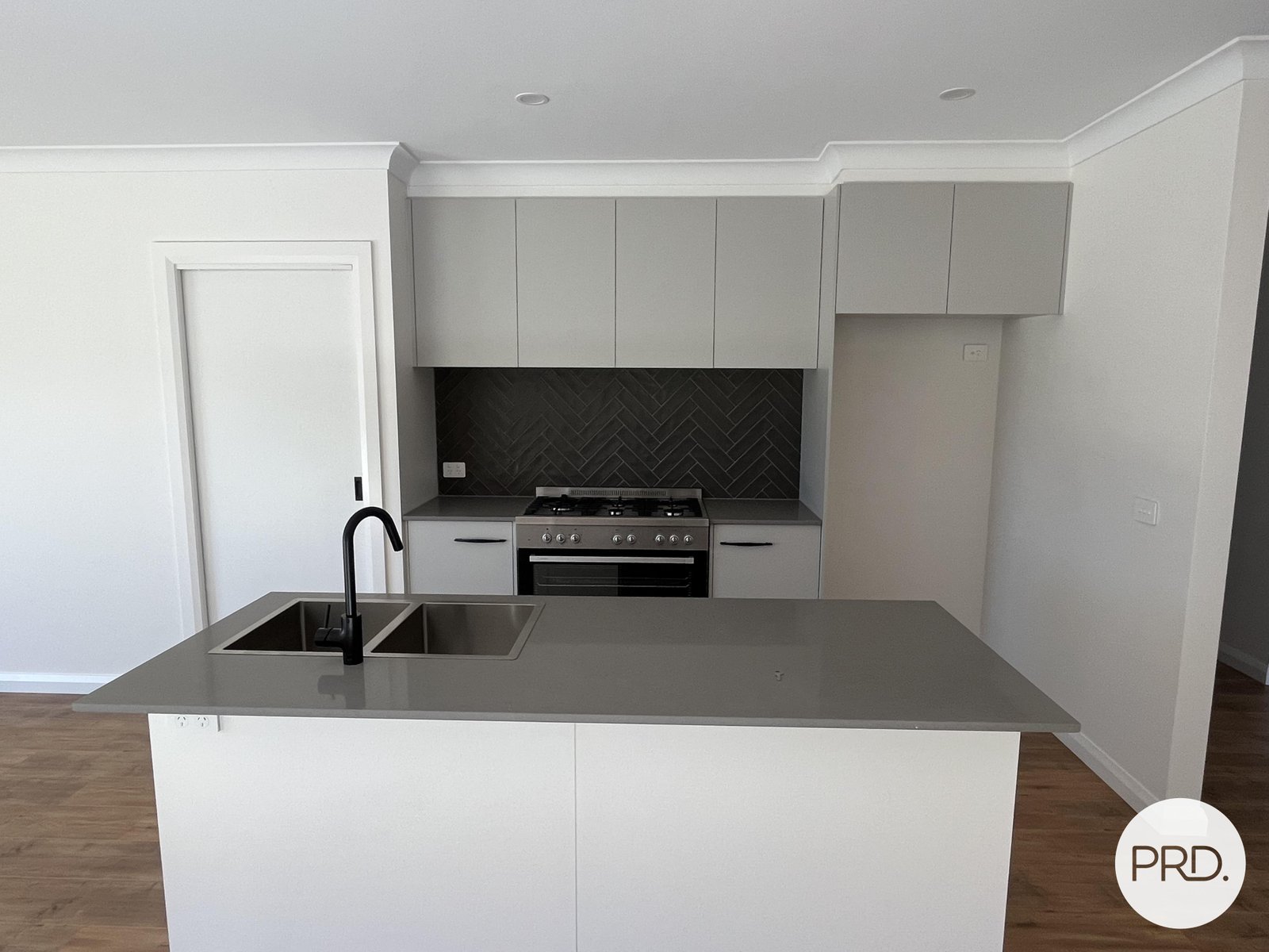 109 Mulgara Street THURGOONA 4