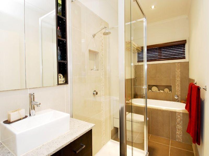Gallery: 109 Roberts Street