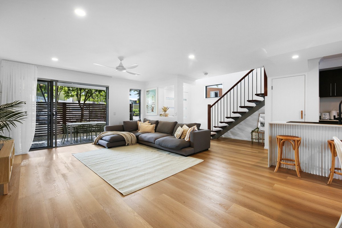 109 Tours Way Burleigh Waters 4