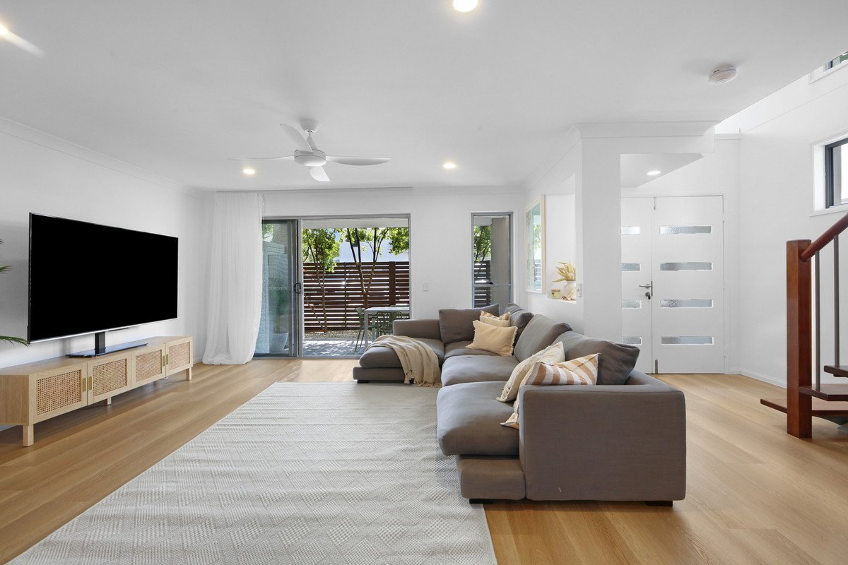 109 Tours Way Burleigh Waters 7
