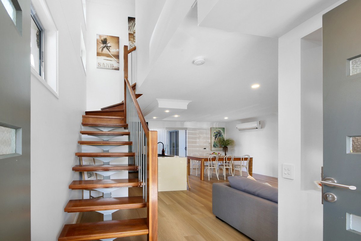 109 Tours Way Burleigh Waters 9