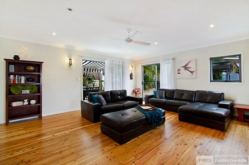 109 Wilson Street LABRADOR 4