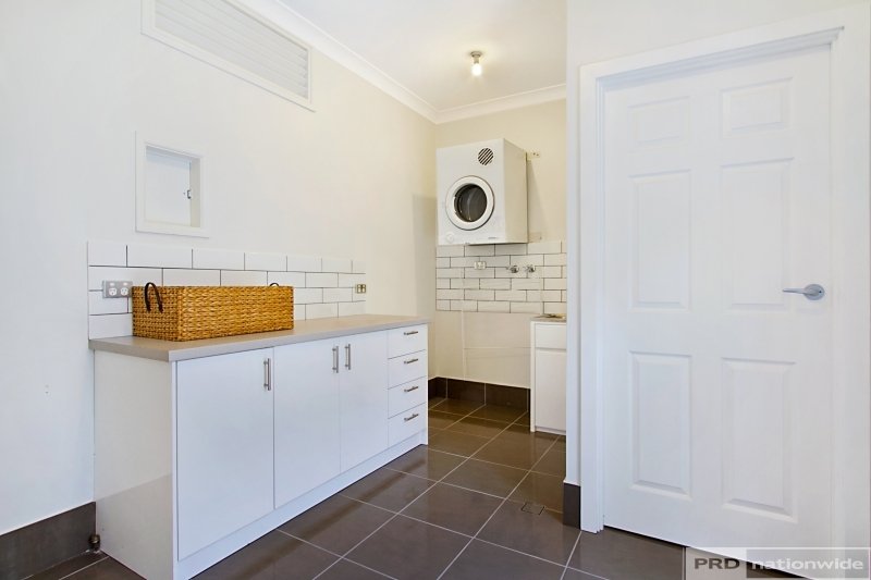 109 Wilson Street LABRADOR 14