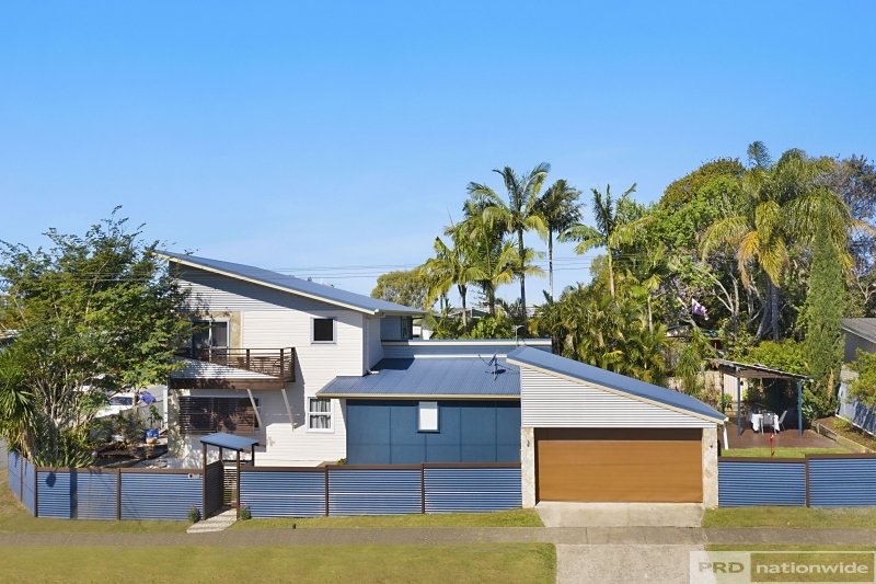 109 Wilson Street LABRADOR 15