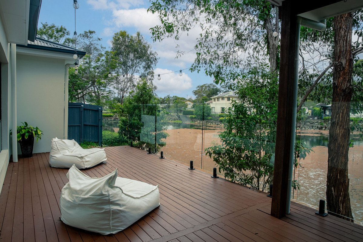 109 Yodelay Street VARSITY LAKES 5