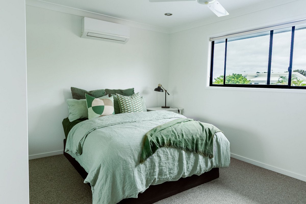 109 Yodelay Street VARSITY LAKES 19