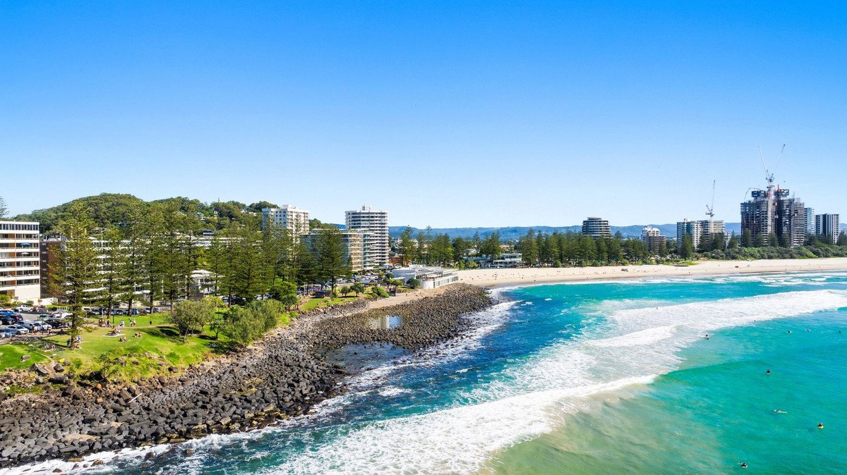 109 Yodelay Street VARSITY LAKES 31