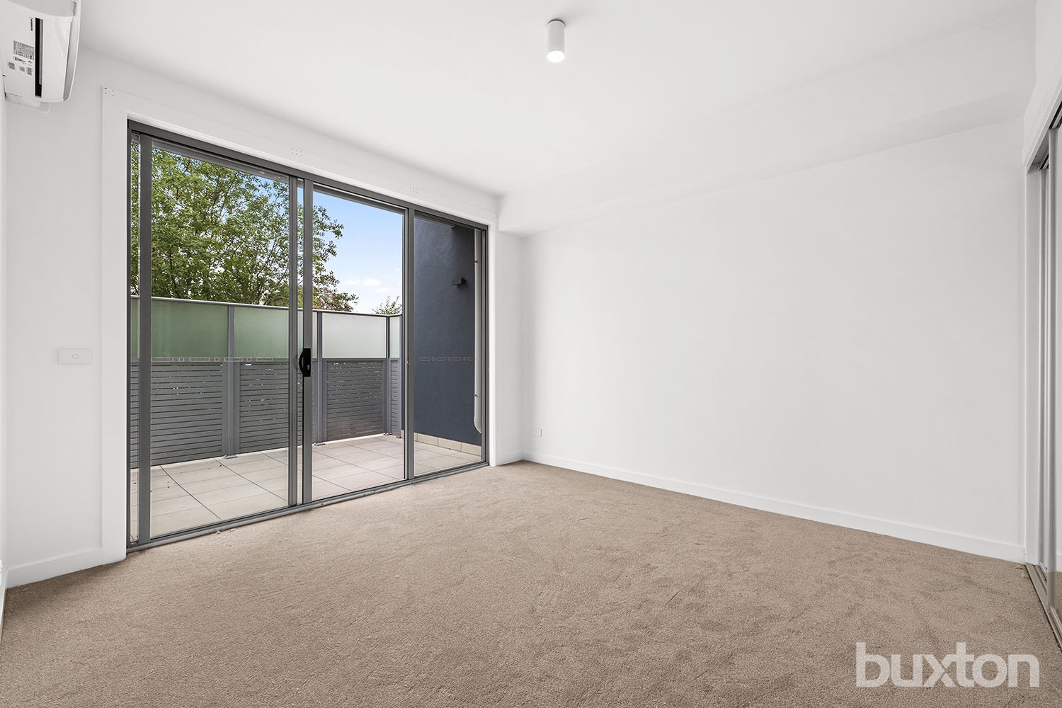 Gallery: 109/135 Lower Dandenong Road