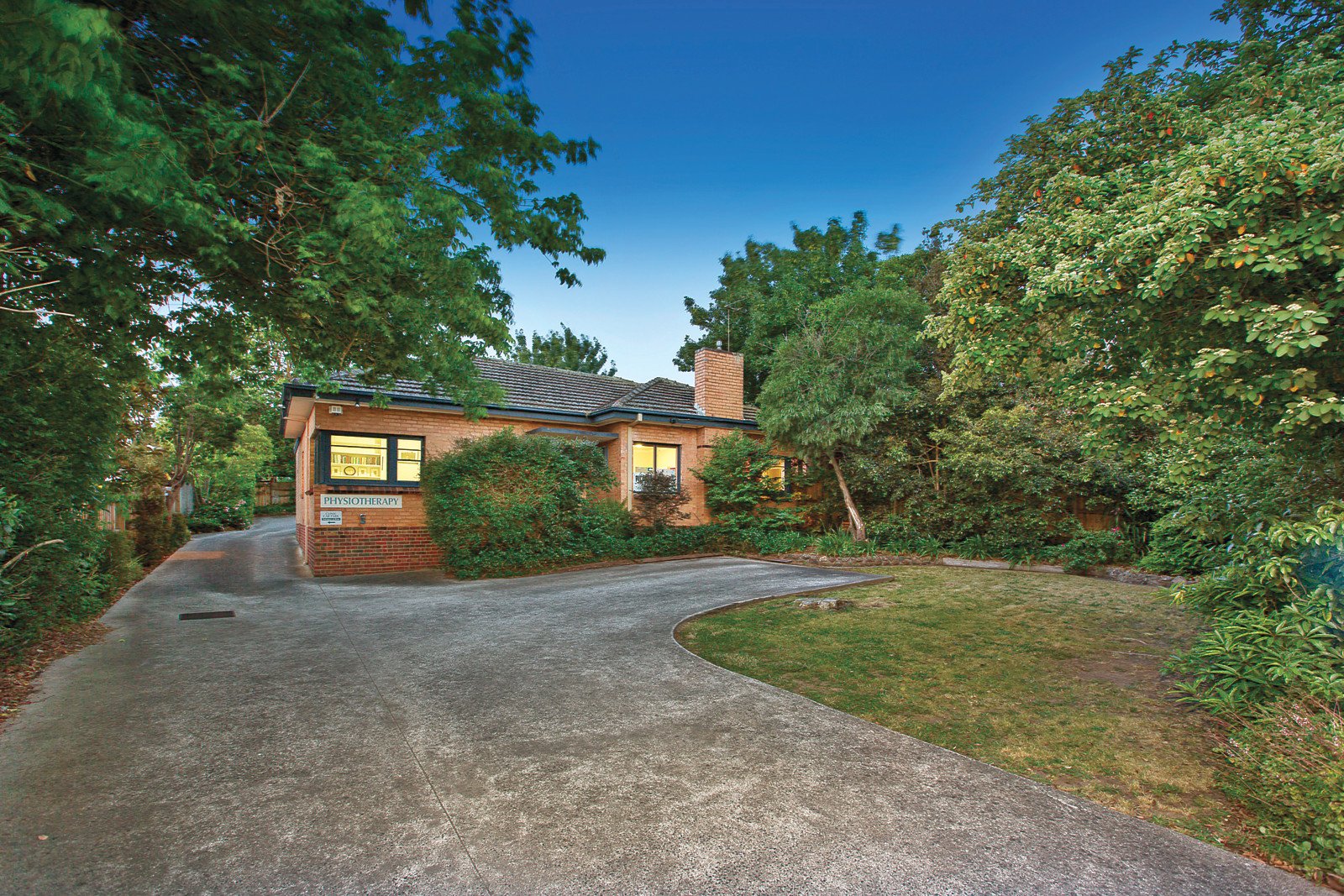 1093 Riversdale Road, Surrey Hills, VIC