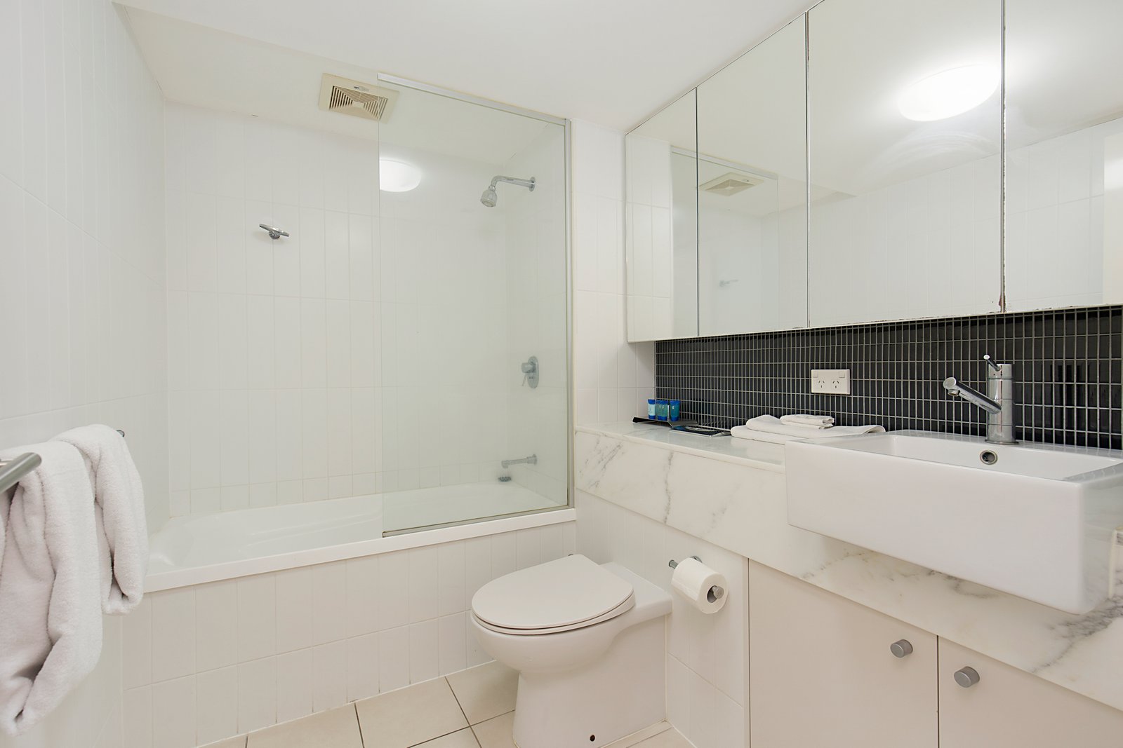 1094/14-22 Stuart Street TWEED HEADS 8