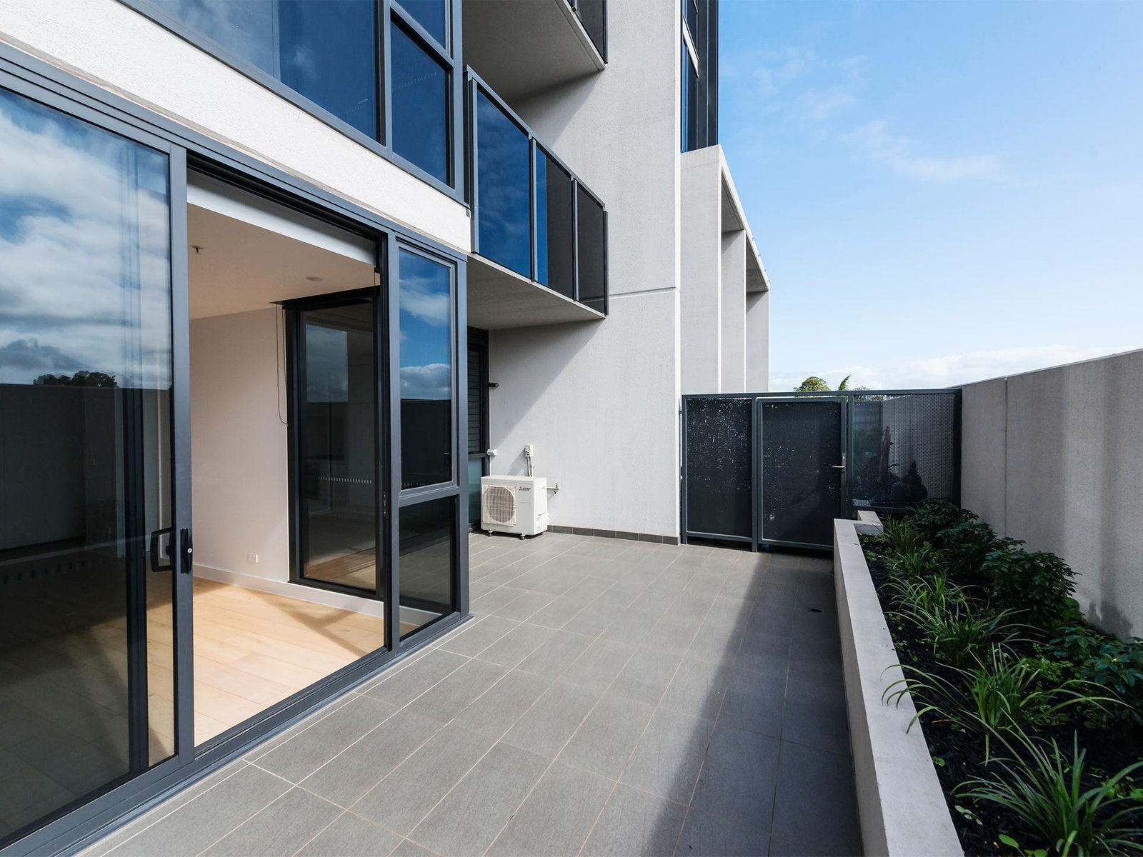 Gallery: 109/427 Hampton Street