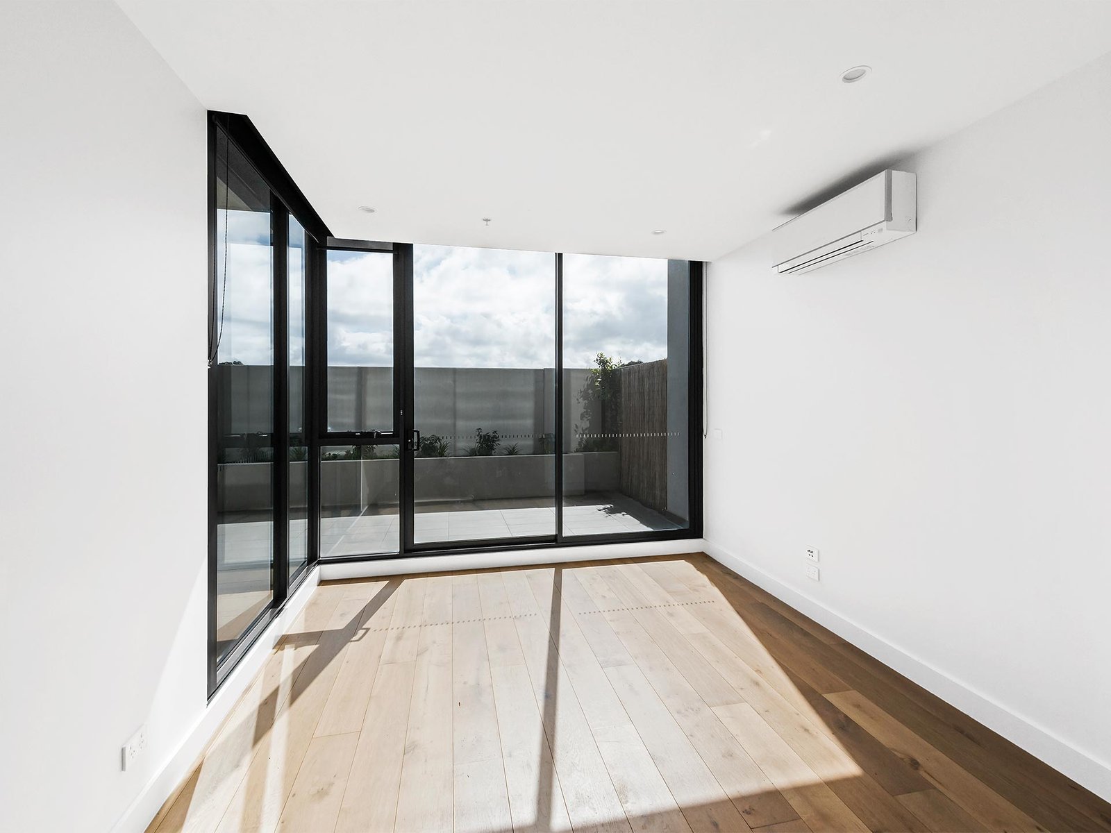 Gallery: 109/427 Hampton Street