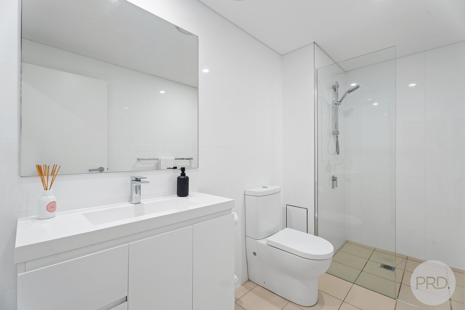 109/6 Bullecourt Street SHOAL BAY 13