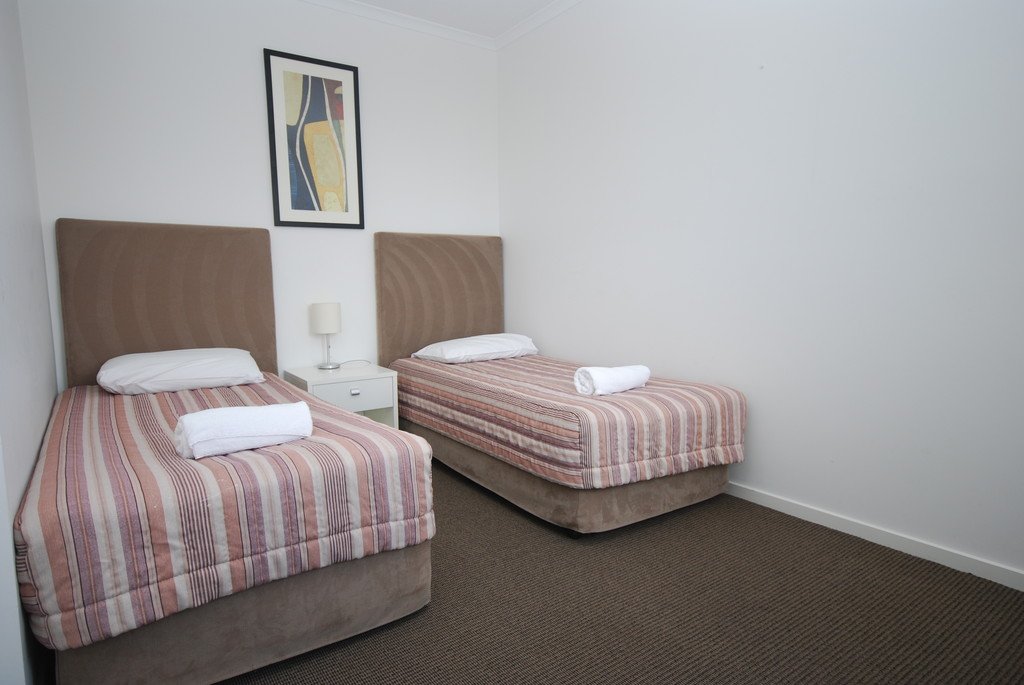 1096/1 Ocean Street BURLEIGH HEADS 5